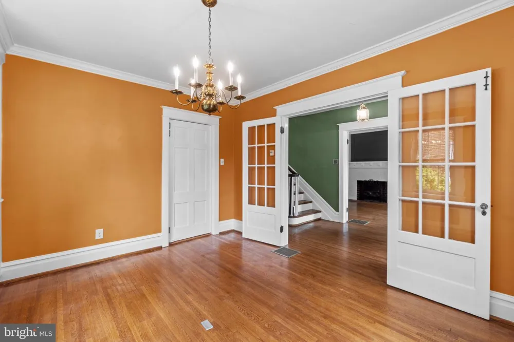 58 E IRVIN AVENUE Hagerstown, MD 21742