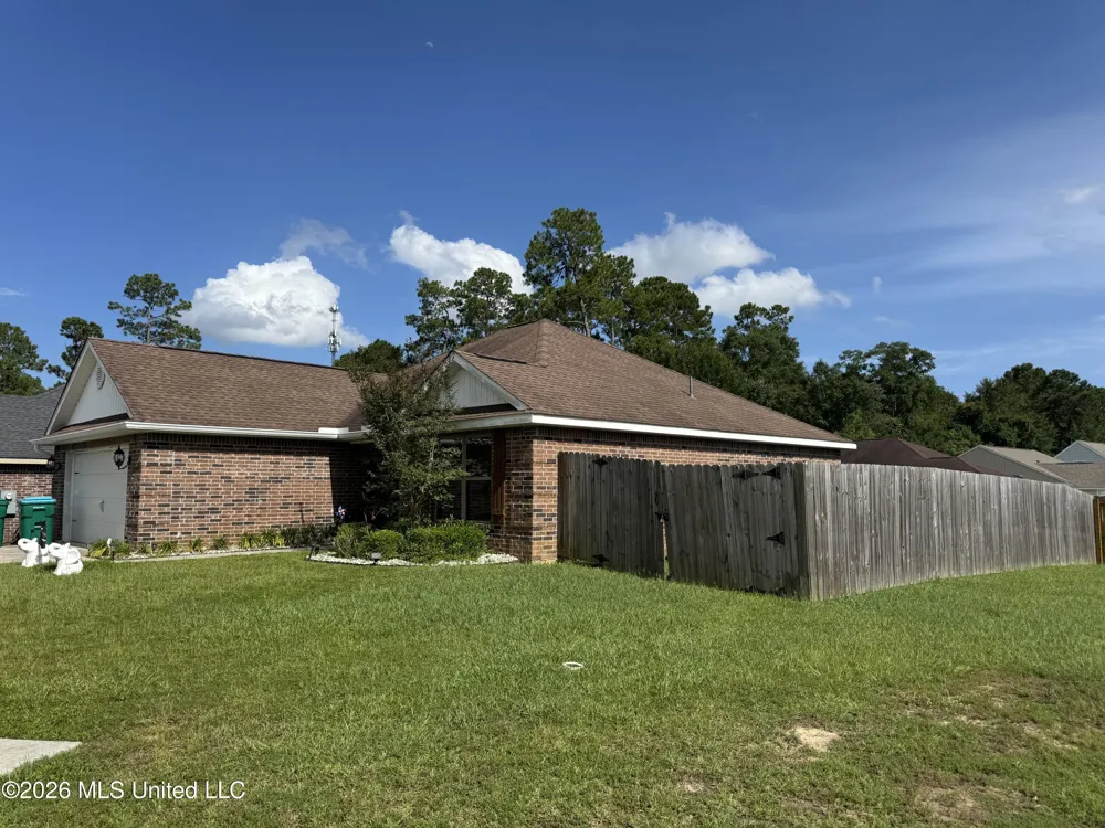 13742 Lawton Lane Gulfport, MS 39503