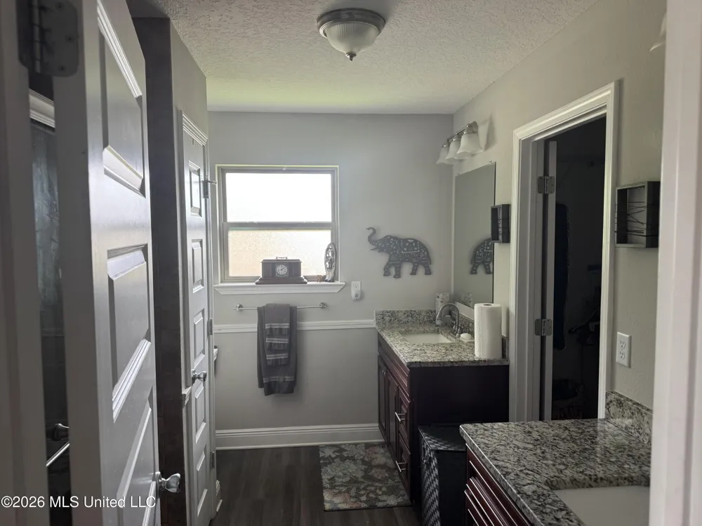 13742 Lawton Lane Gulfport, MS 39503