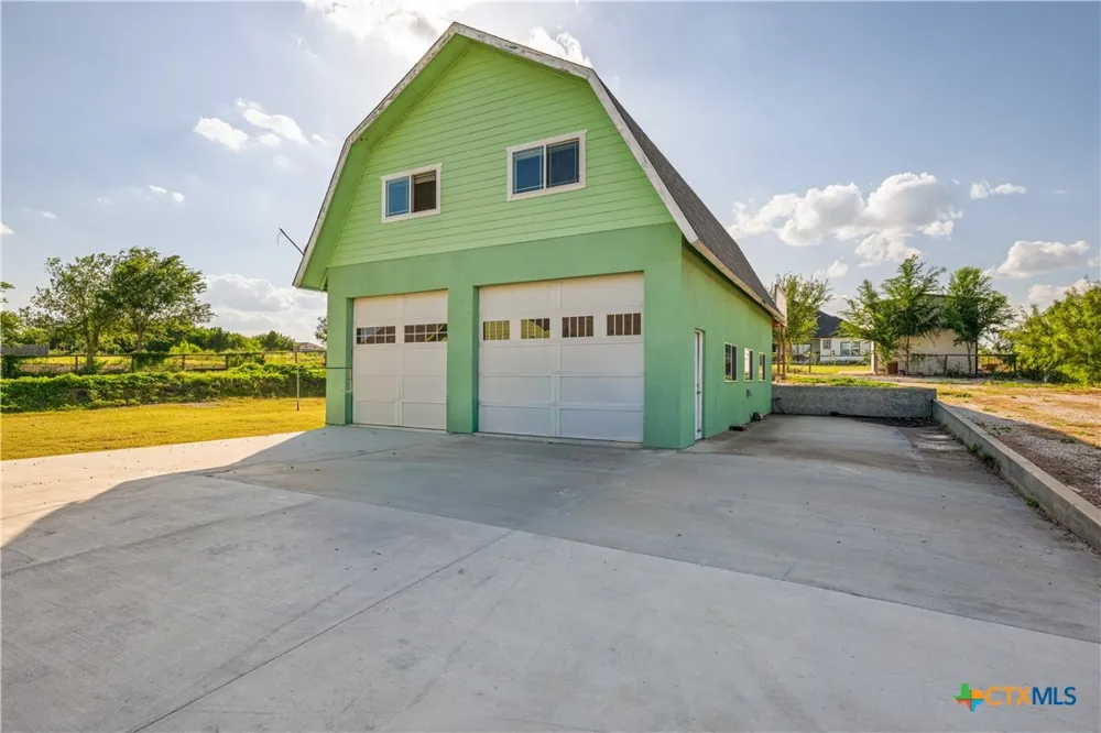459 E Ridge Lane Kyle, TX 78640