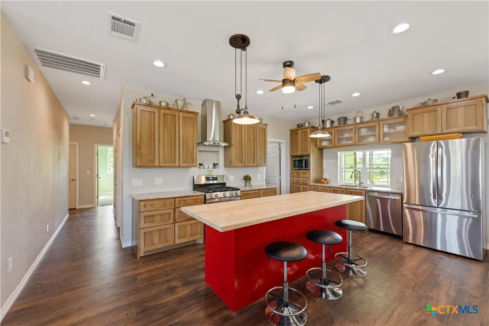 459 E Ridge Lane Kyle, TX 78640