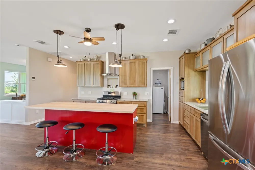 459 E Ridge Lane Kyle, TX 78640