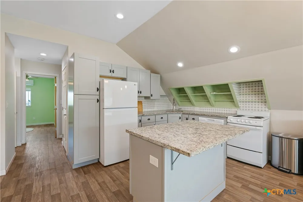 459 E Ridge Lane Kyle, TX 78640