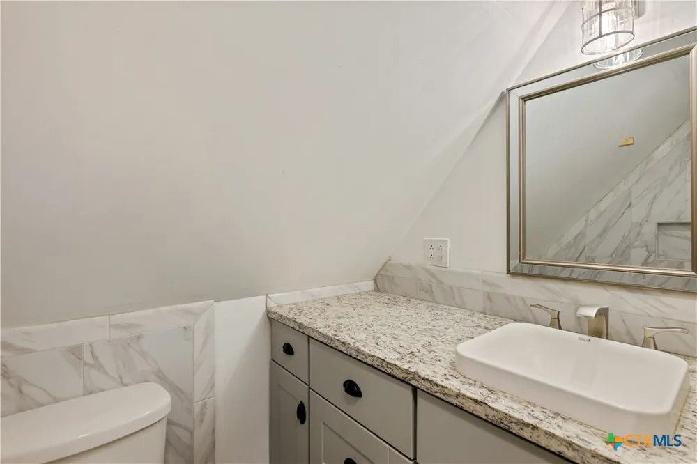 459 E Ridge Lane Kyle, TX 78640