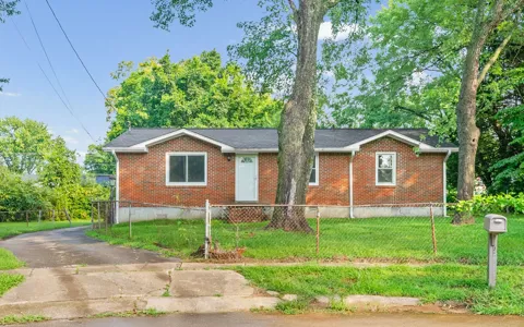 1406 Arden Pl