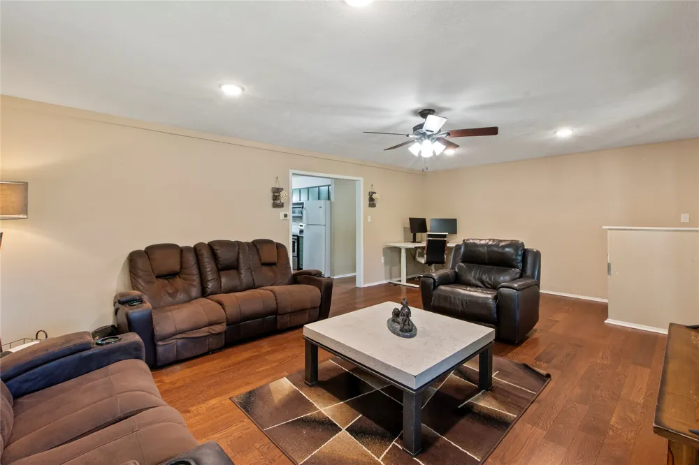 335 Running Brook Road Mabank, TX 75156