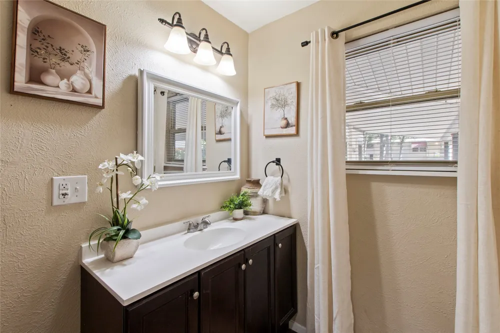 335 Running Brook Road Mabank, TX 75156