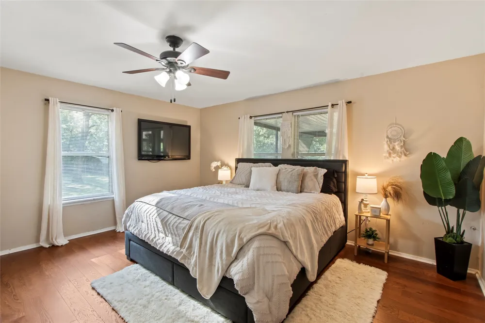 335 Running Brook Road Mabank, TX 75156