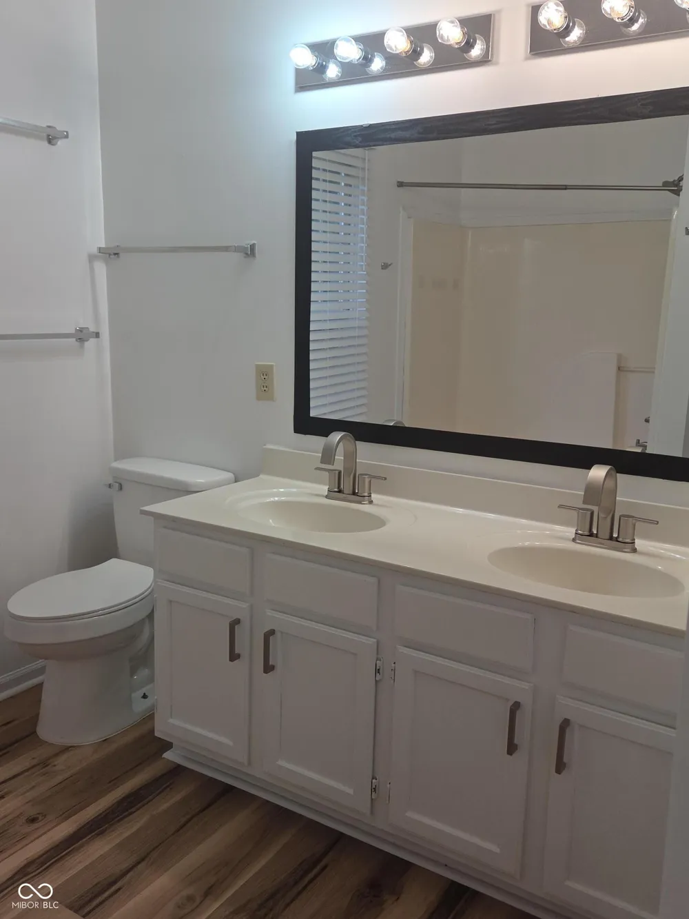 6705 Caribou Place Indianapolis, IN 46278