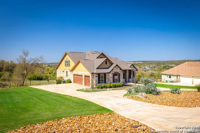 1471 DECANTER DR New Braunfels, TX 78132