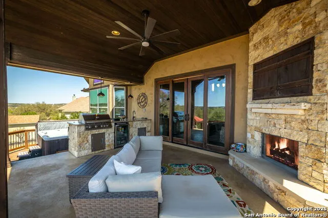 1471 DECANTER DR New Braunfels, TX 78132