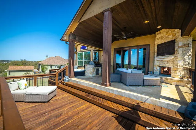 1471 DECANTER DR New Braunfels, TX 78132