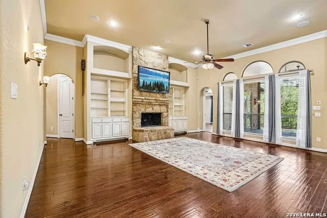21411 Liguria Dr Garden Ridge, TX 78266