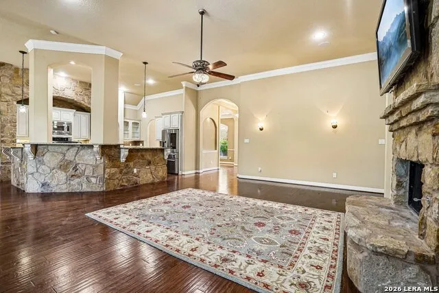 21411 Liguria Dr Garden Ridge, TX 78266