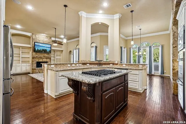 21411 Liguria Dr Garden Ridge, TX 78266