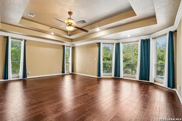 21411 Liguria Dr Garden Ridge, TX 78266