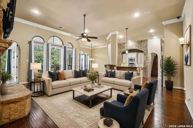 21411 Liguria Dr Garden Ridge, TX 78266