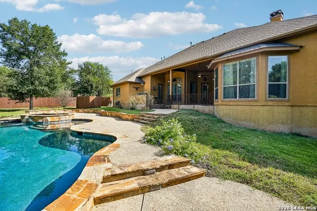 21411 Liguria Dr Garden Ridge, TX 78266