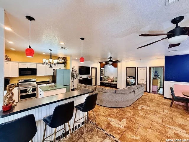 928 County Road 154 Pleasanton, TX 78064