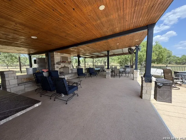 928 County Road 154 Pleasanton, TX 78064