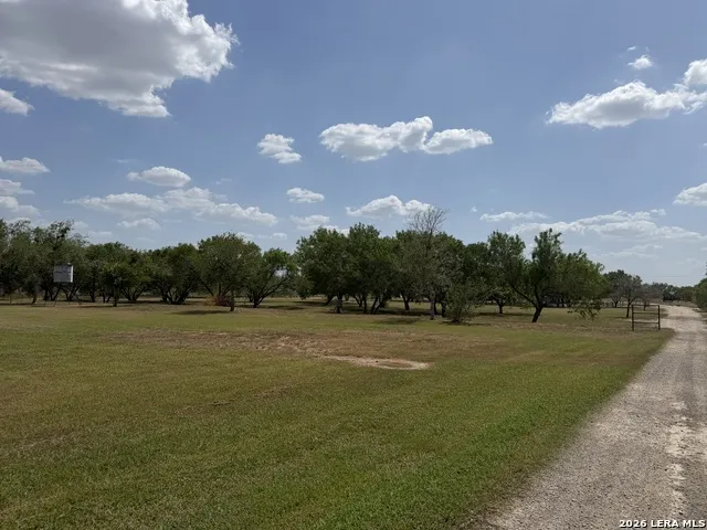 928 County Road 154 Pleasanton, TX 78064