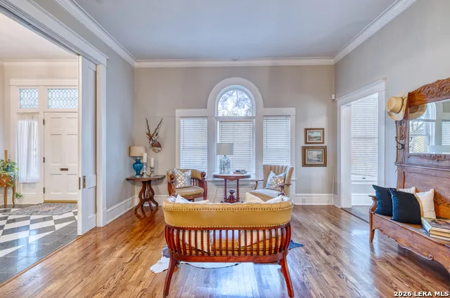 423 PARK ST Uvalde, TX 78801