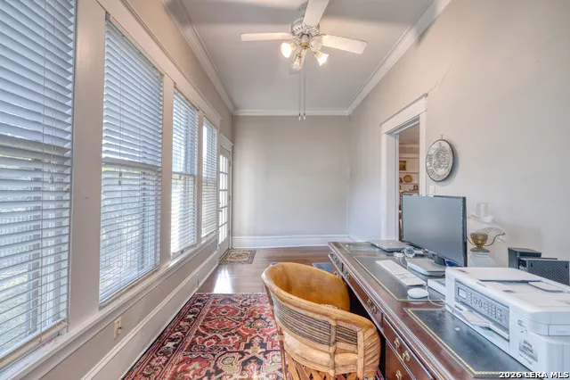 423 PARK ST Uvalde, TX 78801