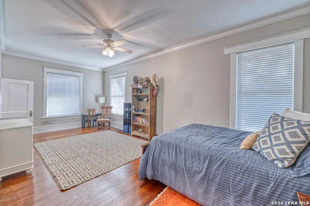 423 PARK ST Uvalde, TX 78801