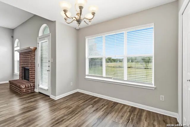 521 WOODLAKE DR McQueeney, TX 78123