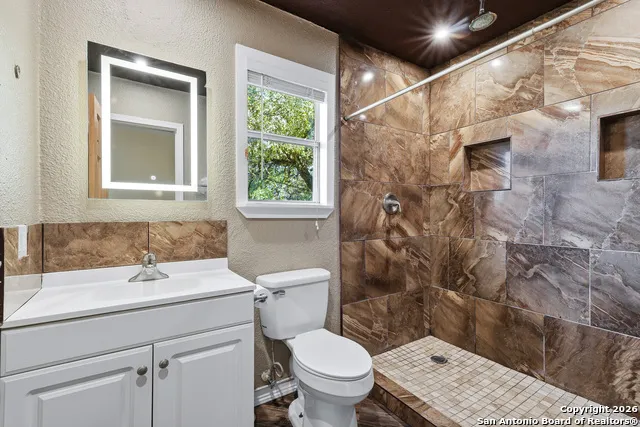 622 Pebble Beach Lakehills, TX 78063