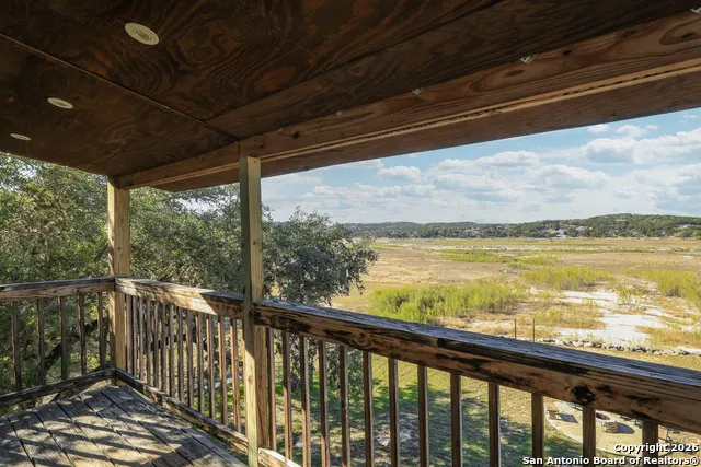 622 Pebble Beach Lakehills, TX 78063