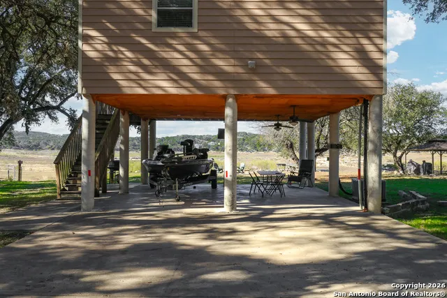 622 Pebble Beach Lakehills, TX 78063