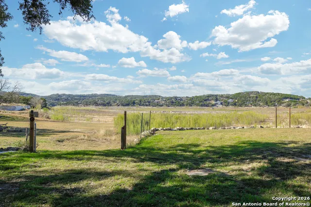 622 Pebble Beach Lakehills, TX 78063