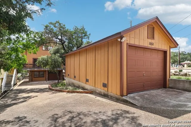 1551 Pebble Beach Lakehills, TX 78063