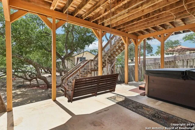 1551 Pebble Beach Lakehills, TX 78063
