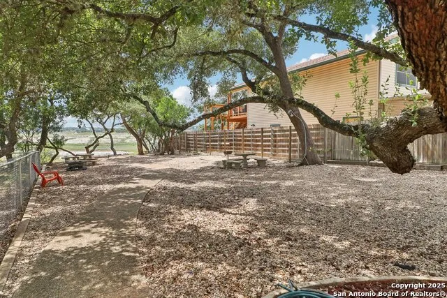 1551 Pebble Beach Lakehills, TX 78063