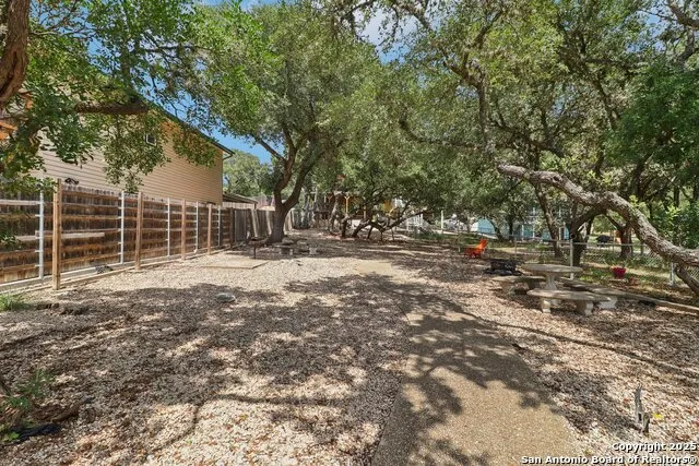 1551 Pebble Beach Lakehills, TX 78063