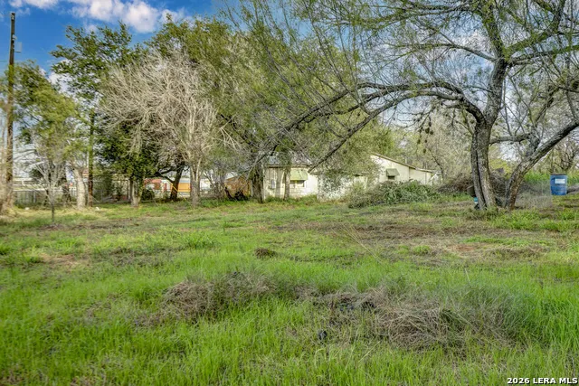 17770 INTERSTATE 35 S Lytle, TX 78052
