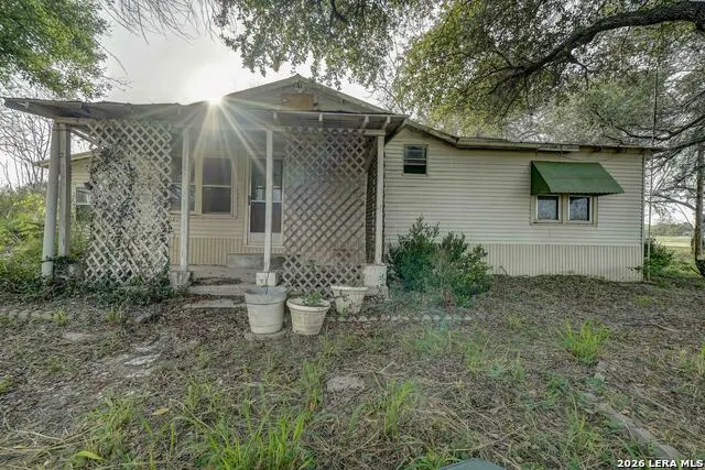 17770 INTERSTATE 35 S Lytle, TX 78052