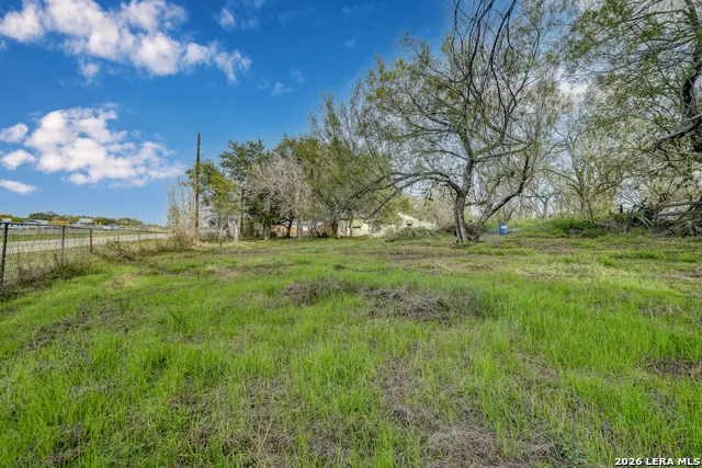 17770 INTERSTATE 35 S Lytle, TX 78052