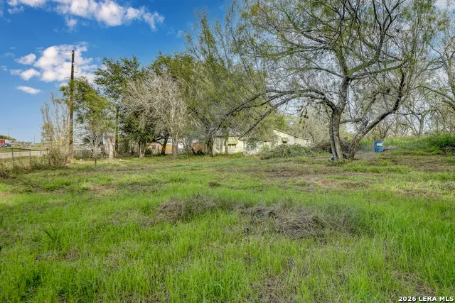 17770 INTERSTATE 35 S Lytle, TX 78052