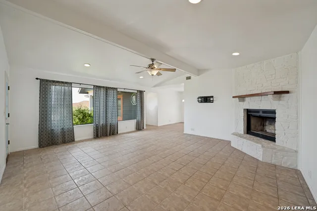 270 BRIARWOOD CIR Bandera, TX 78003