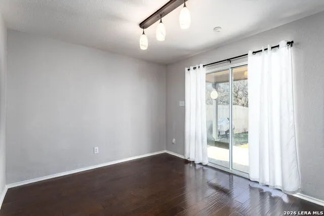 9359 Maple Silver San Antonio, TX 78254