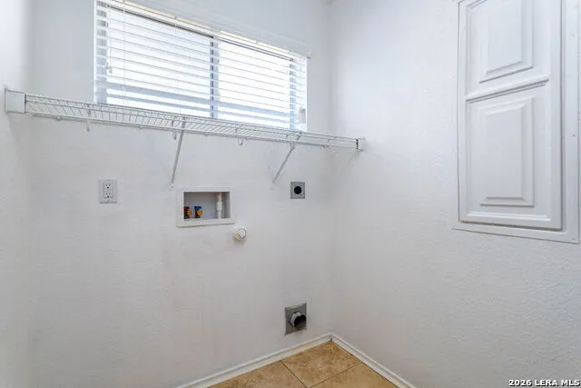 9359 Maple Silver San Antonio, TX 78254