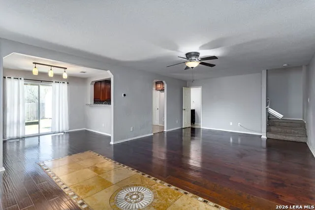 9359 Maple Silver San Antonio, TX 78254