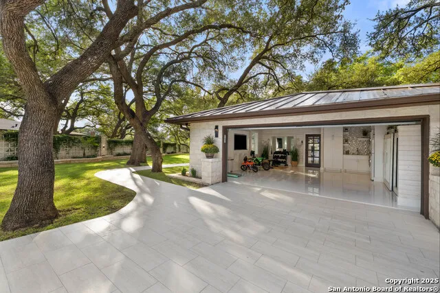 1310 Oak Springs Rd Kingsland, TX 78639