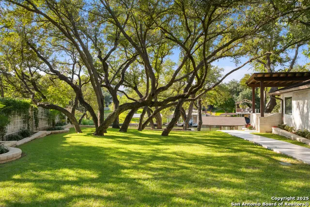 1310 Oak Springs Rd Kingsland, TX 78639