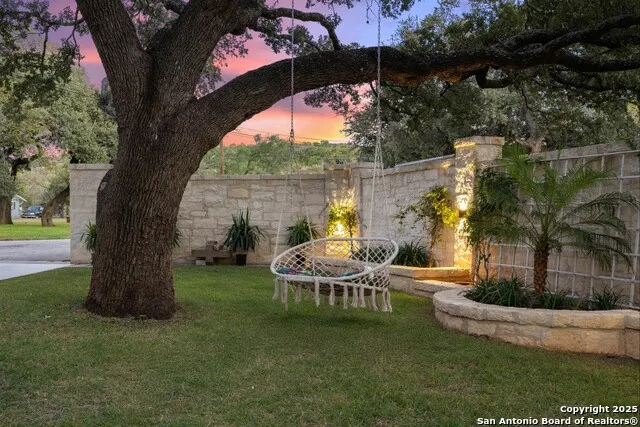1310 Oak Springs Rd Kingsland, TX 78639