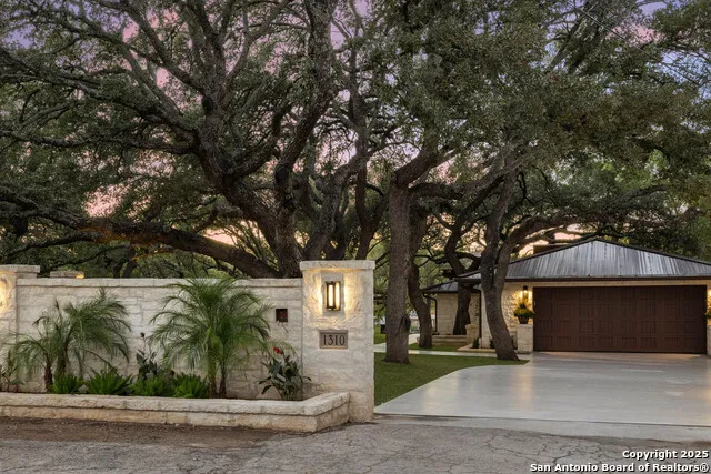 1310 Oak Springs Rd Kingsland, TX 78639