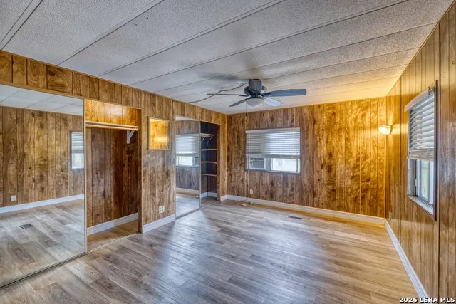 57 Leinweber Leakey, TX 78873